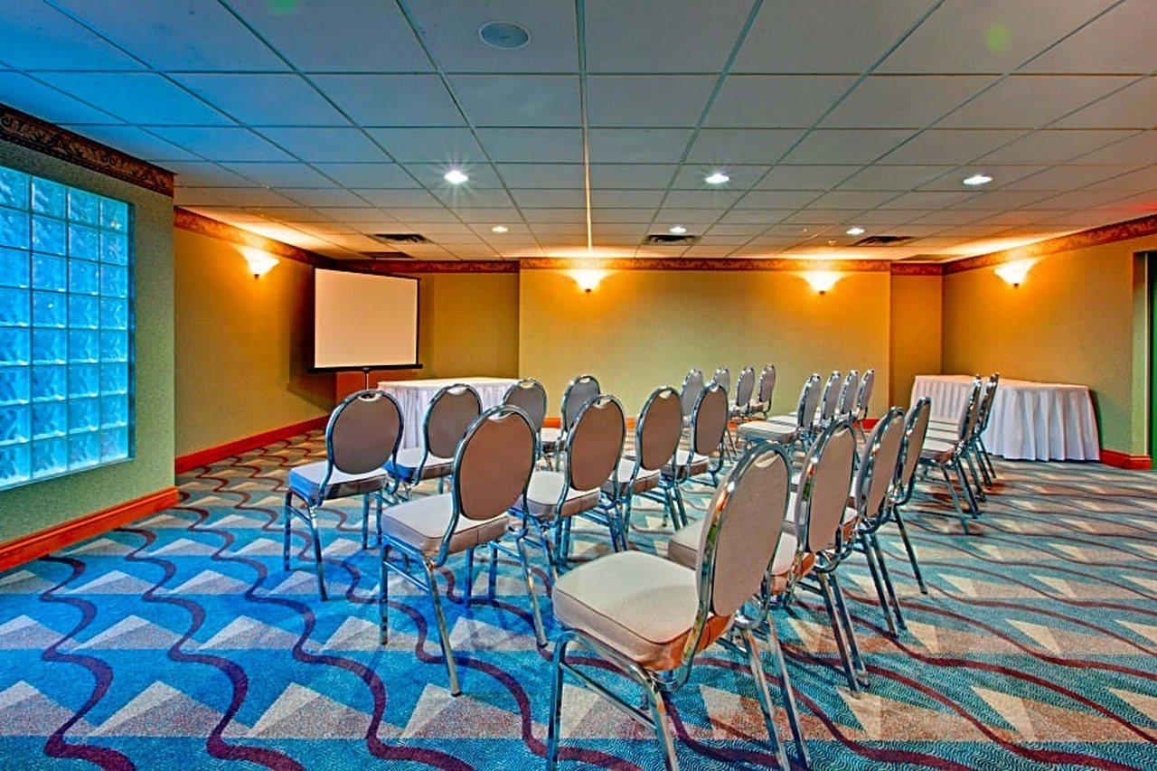Holiday Inn West Kelowna Exterior foto