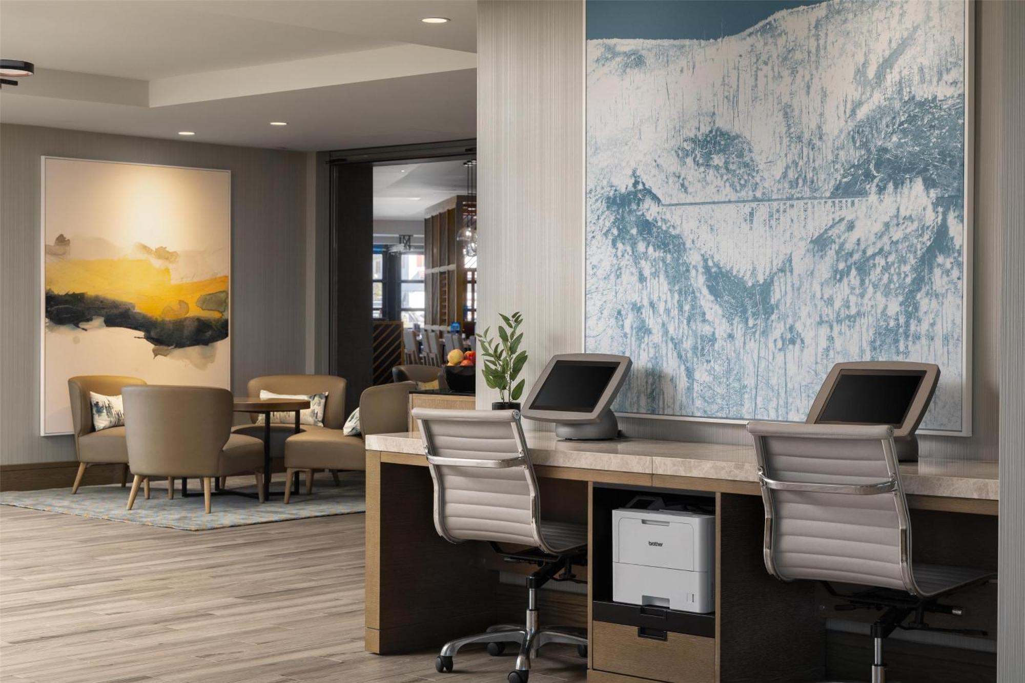 Holiday Inn West Kelowna Exterior foto